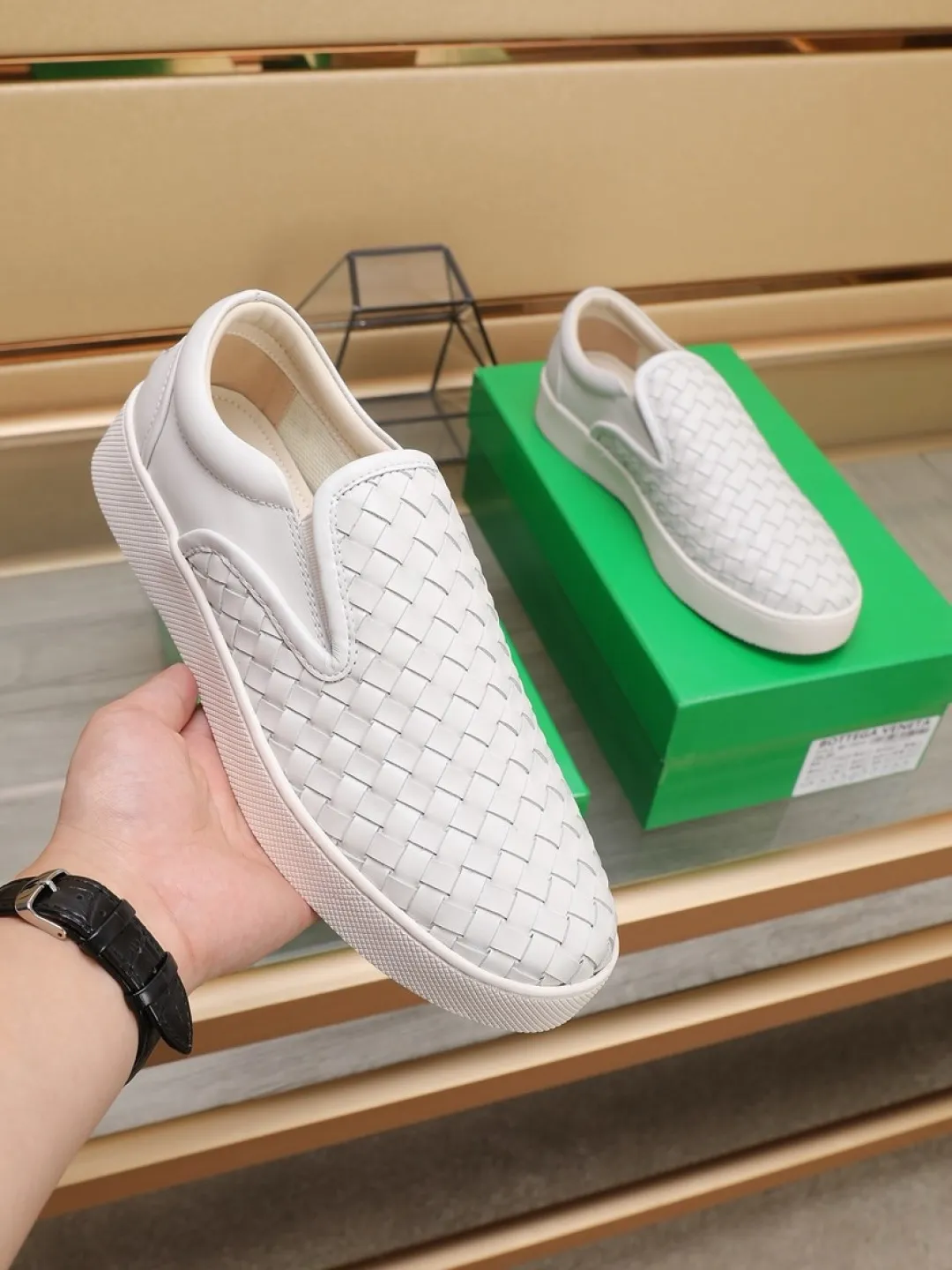 Men's men's shoes💰Men's shoes💰480💰🔥[BV] series of top purchasing agents🔍Imported first-layer cowhide woven surface, cowhide foot pads lining environmentally friendly ♻️Does not fade, 💪Sole: Rubber combination original factory special outsole ⚠Original and single goods 🔍🔍You can come in and out at will, welcome to compare ⚠Number of sizes: 38-44